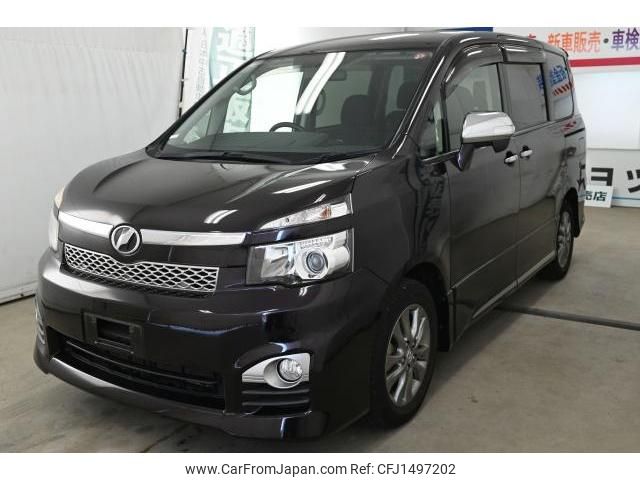 toyota voxy 2012 CFJ1497202 image 2