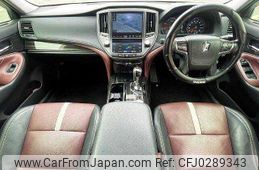 toyota crown 2015 504928-924764