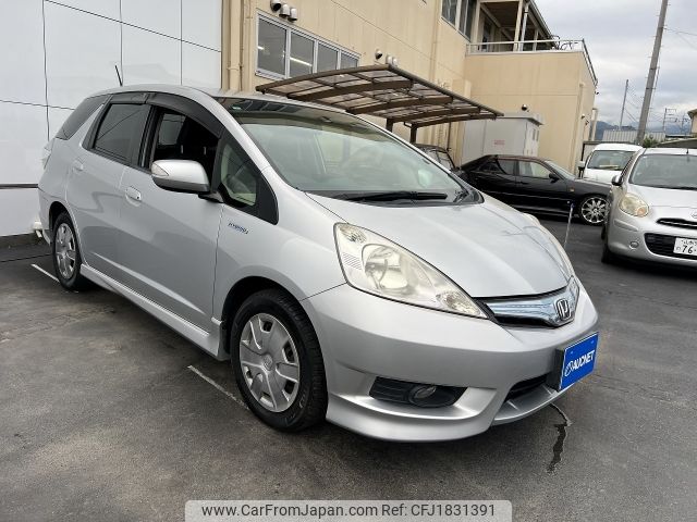 honda fit-shuttle 2013 CFJ1831391 image 2