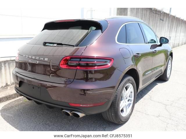 porsche macan 2017 quick_quick_ABA-95BCTM_WP1ZZZ95ZJLB31201 image 2