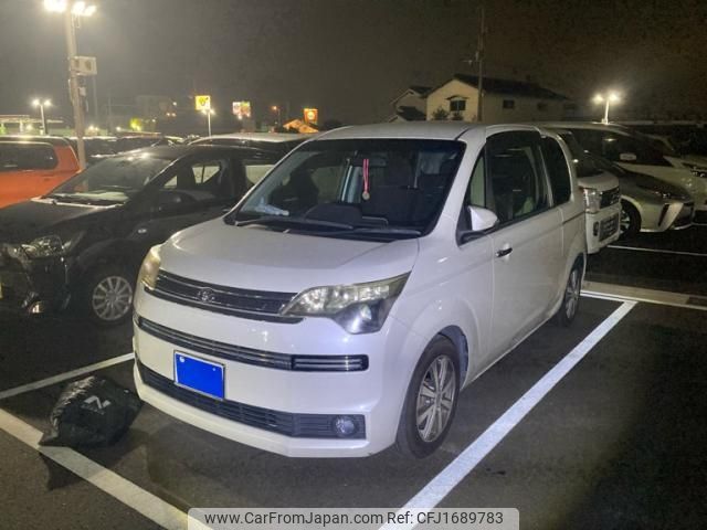 toyota spade 2012 CFJ1689783 image 1