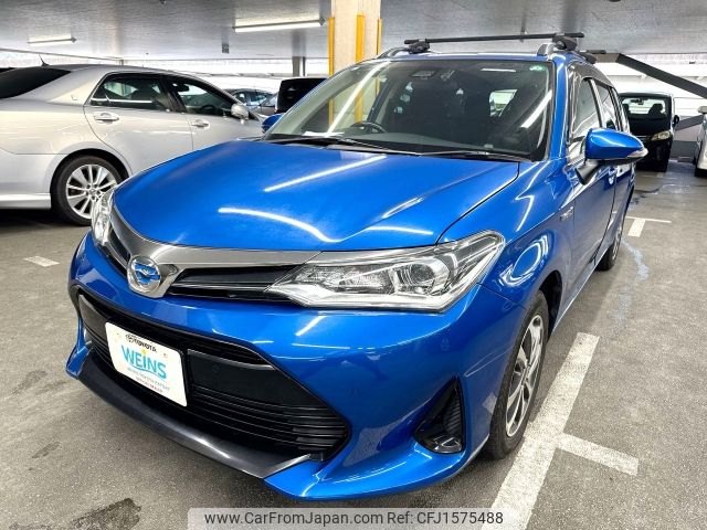toyota corolla-fielder 2018 CFJ1575488 image 1