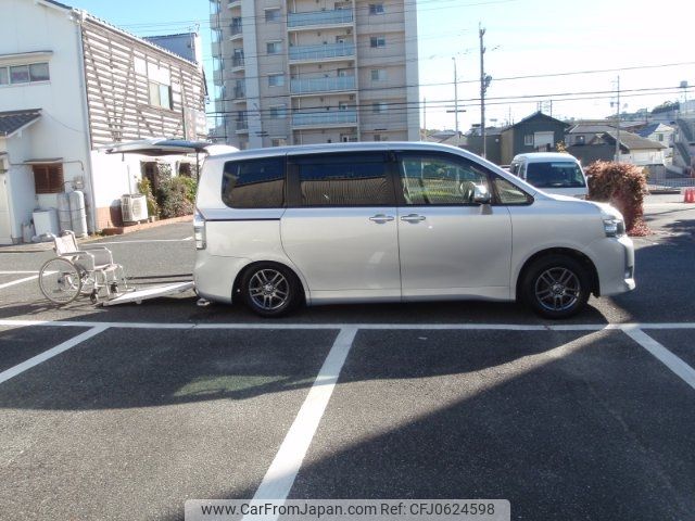 toyota voxy 2013 -TOYOTA 【名古屋 800ﾈ4487】--Voxy ZRR70Gｶｲ--0584289---TOYOTA 【名古屋 800ﾈ4487】--Voxy ZRR70Gｶｲ--0584289- image 2