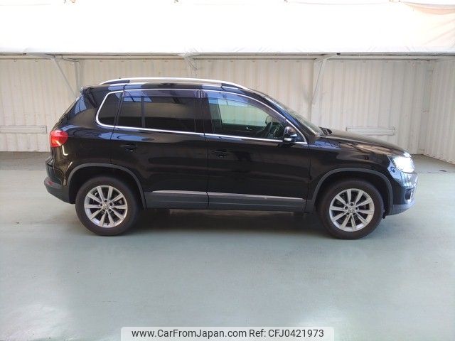 volkswagen tiguan 2011 ENHANCEAUTO_1_ea290437 image 2