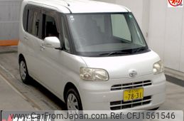 daihatsu tanto 2011 CFJ1561546