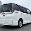 toyota voxy 2015 504928-930261 image 2