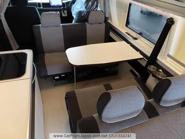 toyota hiace-van 2019 GOO_JP_700040301030250625001 image 2