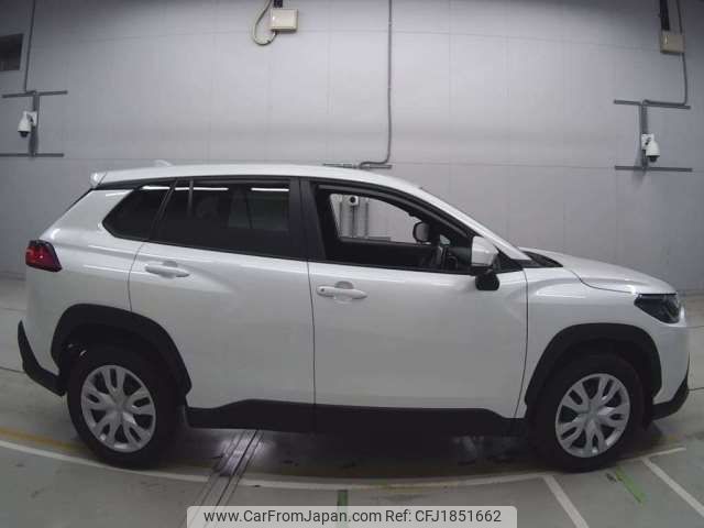 toyota corolla-cross 2024 CFJ1851662 image 2