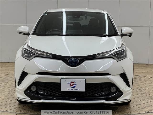 toyota c-hr 2017 -TOYOTA--C-HR DAA-ZYX10--ZYX10-2003155---TOYOTA--C-HR DAA-ZYX10--ZYX10-2003155- image 2