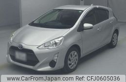 toyota aqua 2015 -TOYOTA 【富山 501ﾗ3943】--AQUA DAA-NHP10--NHP10-6451874---TOYOTA 【富山 501ﾗ3943】--AQUA DAA-NHP10--NHP10-6451874-