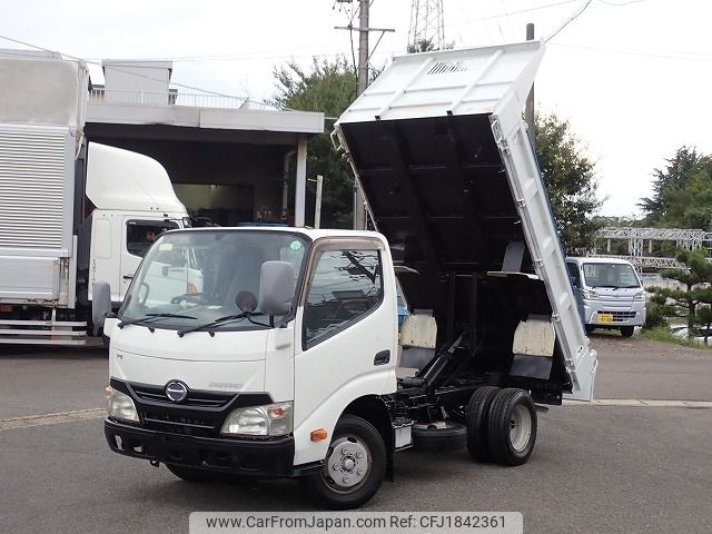 hino dutro 2012 CFJ1842361 image 1