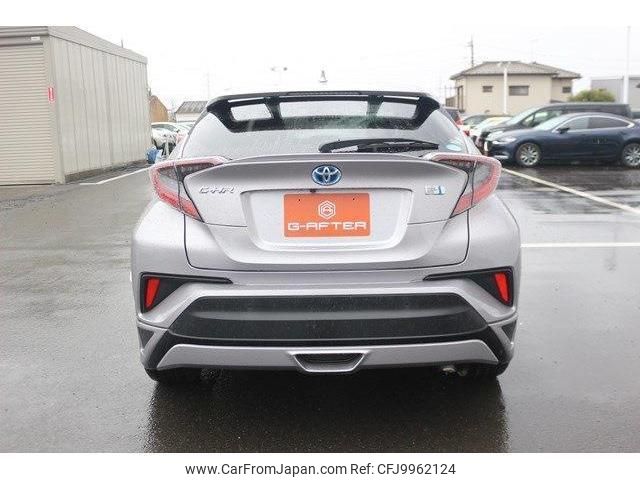 toyota c-hr 2017 quick_quick_DAA-ZYX10_ZYX10-2064388 image 2