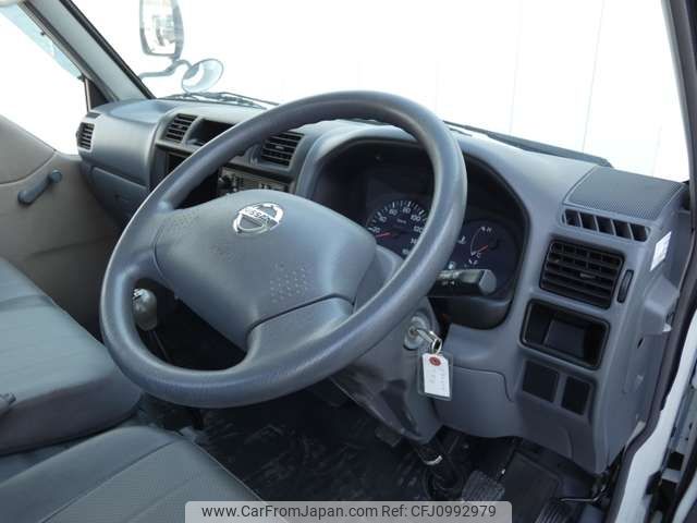 nissan vanette-truck 2004 CFJ0992979 image 2