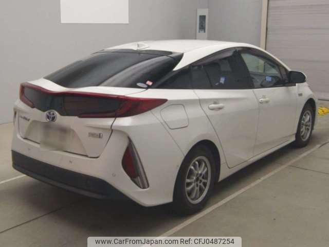 toyota prius-phv 2017 -TOYOTA--Prius PHV DLA-ZVW52--ZVW52-3012305---TOYOTA--Prius PHV DLA-ZVW52--ZVW52-3012305- image 2