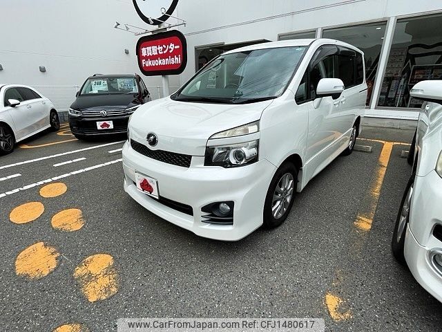 toyota voxy 2010 CFJ1480617 image 1