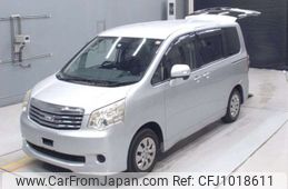 toyota noah 2011 -TOYOTA--Noah DBA-ZRR70Gｶｲ--ZRR70-0453927---TOYOTA--Noah DBA-ZRR70Gｶｲ--ZRR70-0453927-
