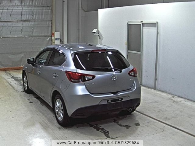 mazda demio 2016 CFJ1829684 image 2