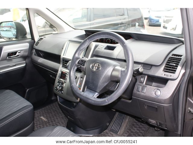 toyota voxy 2012 -TOYOTA--Voxy DBA-ZRR70W--ZRR70-0516070---TOYOTA--Voxy DBA-ZRR70W--ZRR70-0516070- image 2