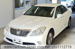 toyota crown 2013 -TOYOTA--Crown GRS200-0083563---TOYOTA--Crown GRS200-0083563-