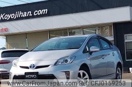 toyota prius 2013 -TOYOTA 【名変中 】--Prius ZVW30--1611933---TOYOTA 【名変中 】--Prius ZVW30--1611933-