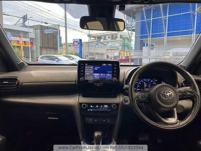 toyota yaris-cross 2024 CFJ1823394 image 2