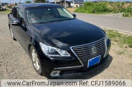 toyota crown 2013 CFJ1589066