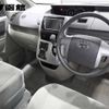 toyota noah 2010 TE606 image 2