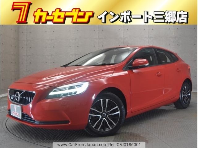 volvo v40 2018 -VOLVO--Volvo V40 DBA-MB4154T--YV1MV2920J2506261---VOLVO--Volvo V40 DBA-MB4154T--YV1MV2920J2506261- image 1