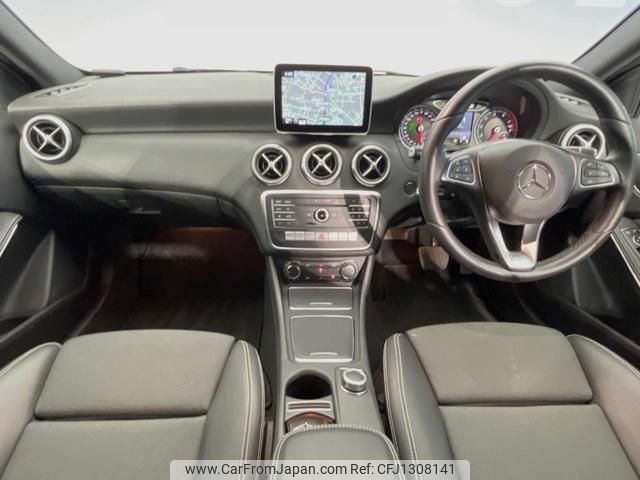 mercedes-benz a-class 2016 quick_quick_176042_WDD1760422V150178 image 2