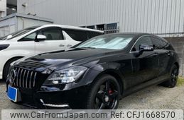 mercedes-benz cls-class 2013 CFJ1668570