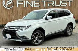 mitsubishi outlander 2015 CFJ7873232