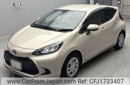 toyota aqua 2023 CFJ1733407