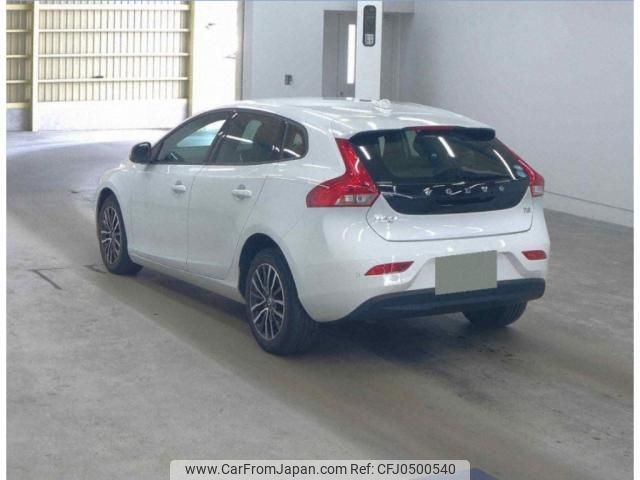 volvo v40 2019 quick_quick_DBA-MB4154T_YV1MV2820K2596937 image 2