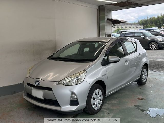 toyota aqua 2014 -TOYOTA 【なにわ 501や6619】--AQUA NHP10-6302877---TOYOTA 【なにわ 501や6619】--AQUA NHP10-6302877- image 1