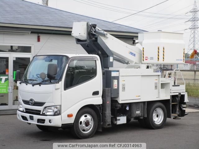 hino dutro 2019 GOO_NET_EXCHANGE_0403732A30241007W001 image 1