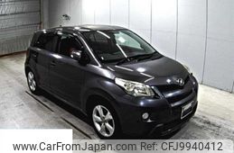 toyota ist 2013 GAV024