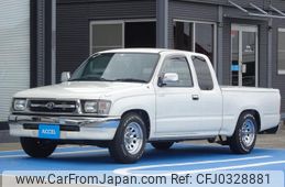 toyota hilux-sports-pick-up 2001 GOO_JP_700060001230240915001