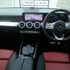 mercedes-benz glb-class 2023 quick_quick_3DA-247613M_W1N2476132W292361 image 8