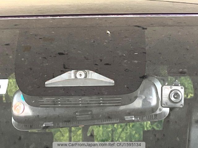 toyota voxy 2022 CFJ1595134 image 2