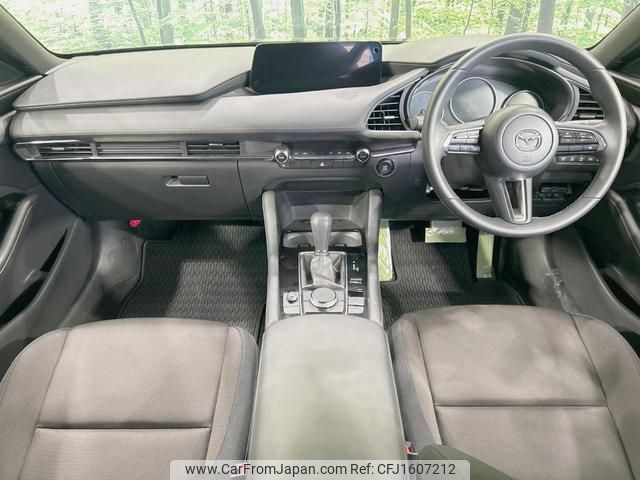 mazda mazda3-fastback 2023 CFJ1607212 image 2