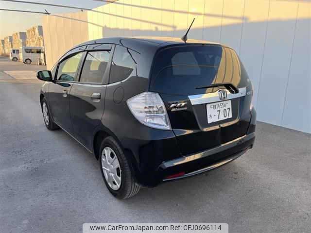 honda fit 2013 CFJ0696114 image 2