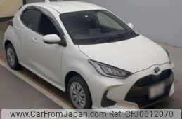 toyota yaris 2021 quick_quick_6AA-MXPH15_0012031