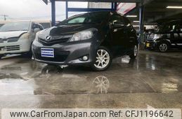 toyota vitz 2011 GOO_JP_700110115730250522005