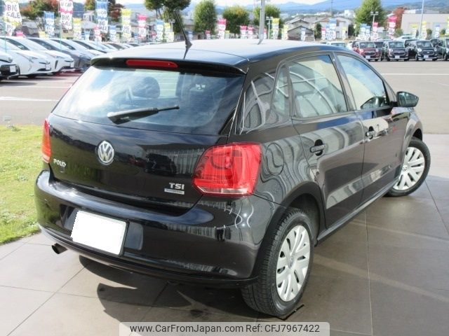 volkswagen polo 2013 -VOLKSWAGEN--VW Polo DBA-6RCBZ--WVWZZZ6RZDU064902---VOLKSWAGEN--VW Polo DBA-6RCBZ--WVWZZZ6RZDU064902- image 2