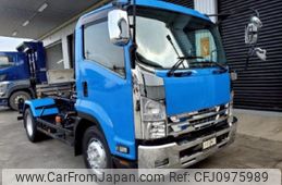 isuzu forward 2016 CFJ0975989