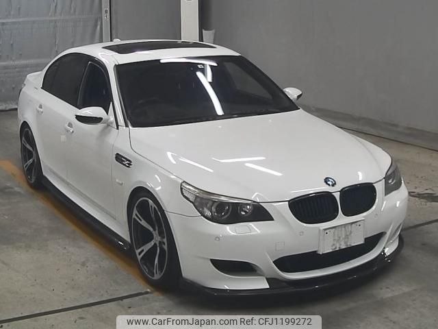 bmw m5 2006 -BMW--BMW M5 WBSNB92000CJ18034---BMW--BMW M5 WBSNB92000CJ18034- image 1