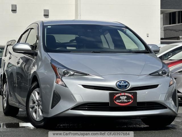 toyota prius 2018 quick_quick_ZVW50_ZVW50-6147160 image 2