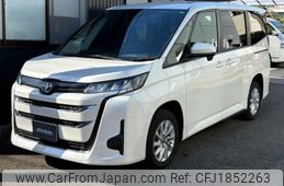 toyota noah 2023 CFJ1852263