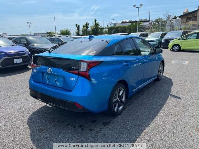 toyota prius 2021 CFJ1128675 image 2