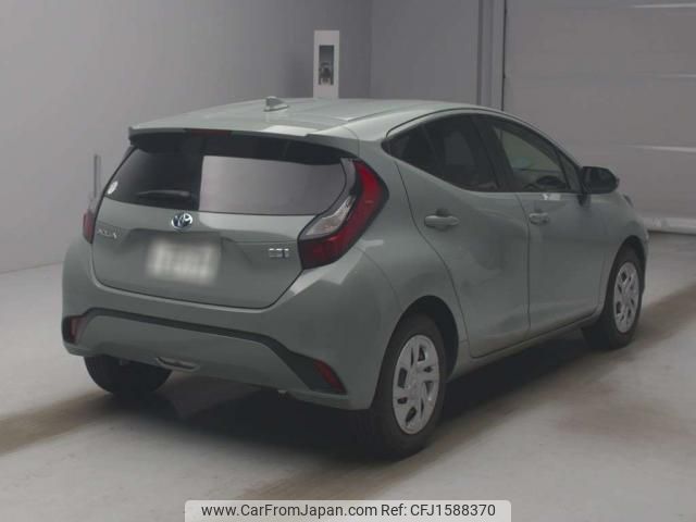 toyota aqua 2021 CFJ1588370 image 2